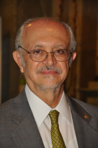 Mario J Molina